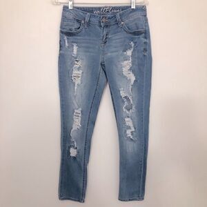 Wallflower Size 5 Distressed & Ripped Jeans!